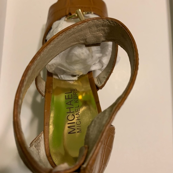 Wedges, Shoes, Sandals - Picture 3 of 5